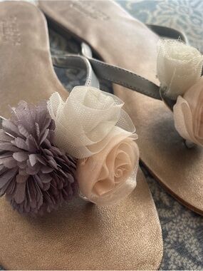Talbots Floral Rosette Women's Sandals in Blush, Cream, and Mauve